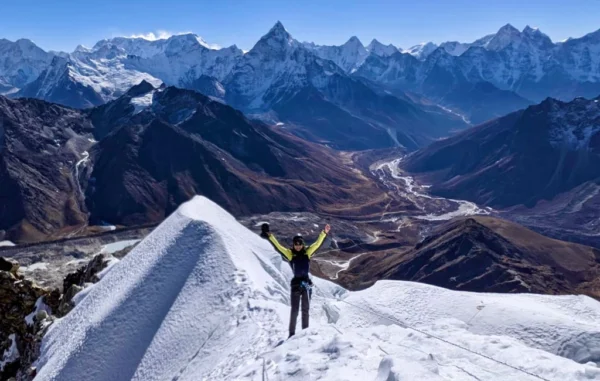 Lobuche East Peak 6,119m - Image 4